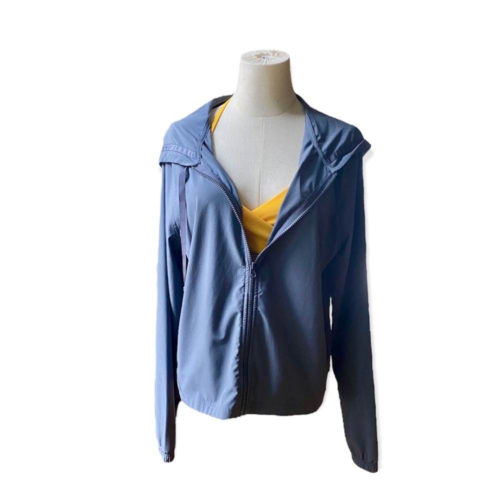 239 Victoria's Secret Windbreaker Gray high low Medium LAST CHANCE - Picture 1 of 14